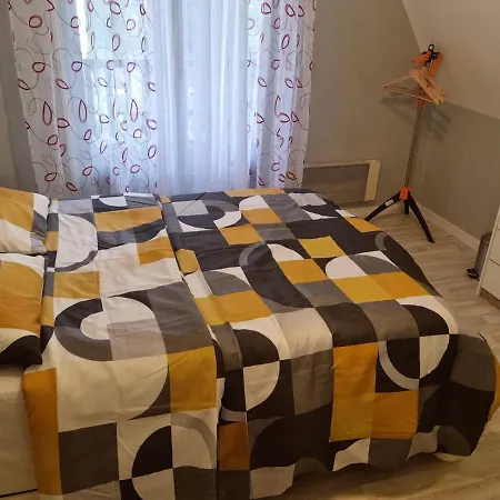 Belle Avec Balcon 알케스