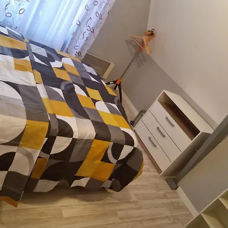 Belle Avec Balcon 홈스테이 알케스